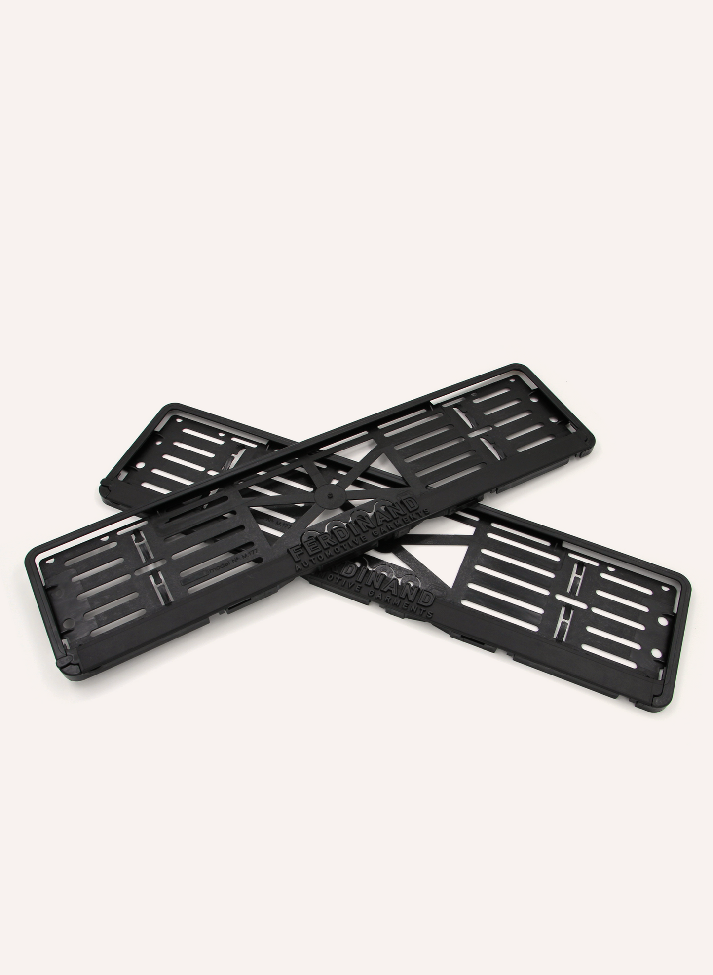 BLACK HOLDER